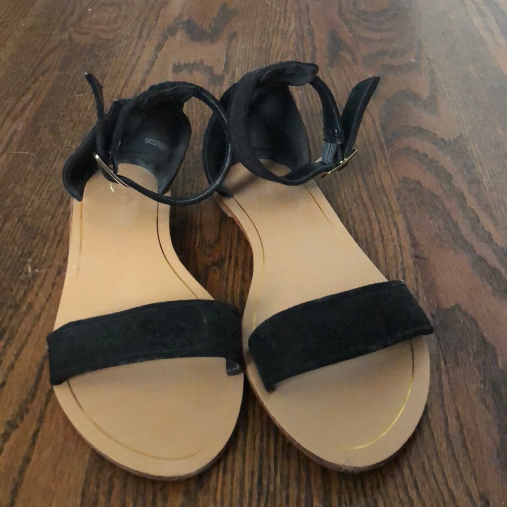 Women’s sandals